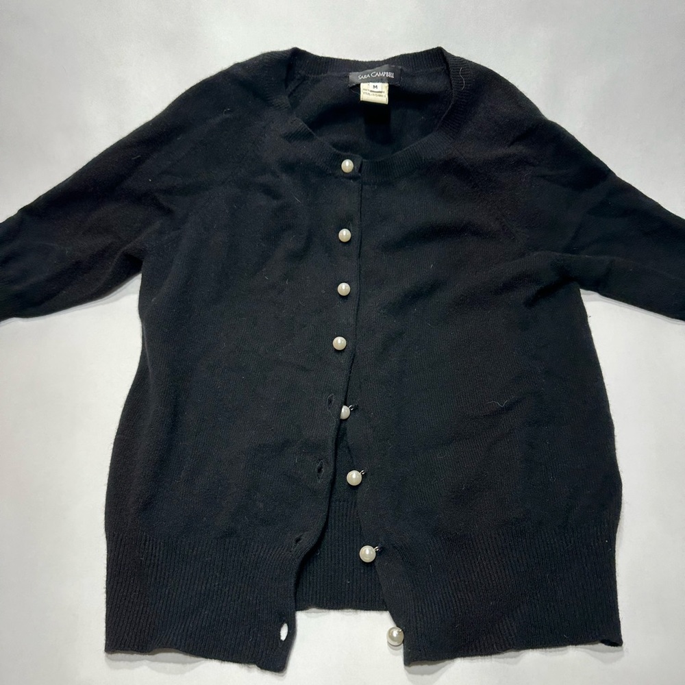 COPY - Sarah Campbell Short Sleeve Black Cardigan Pearl Buttons Size Medium